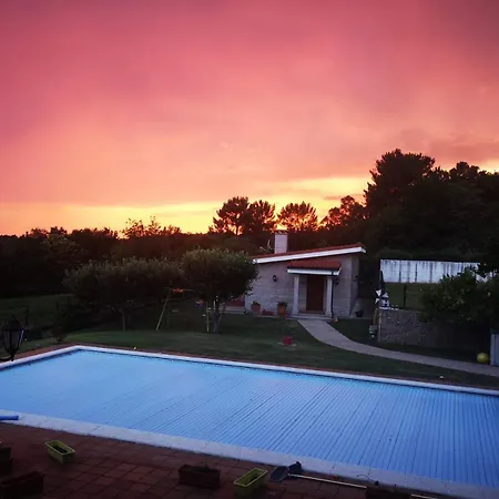 Casa Da Vina Nyaraló Guillade