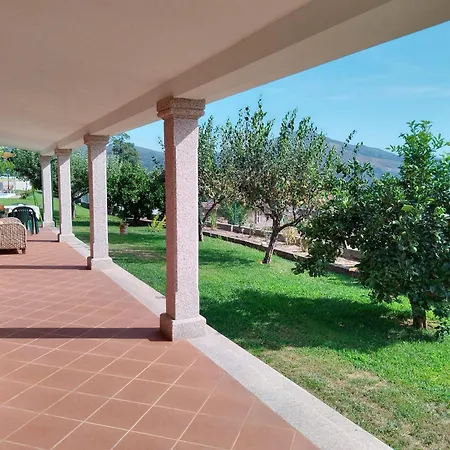 Casa Da Vina Nyaraló Guillade